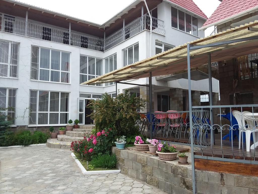 Panorama Hotel Cholponata Buitenkant foto