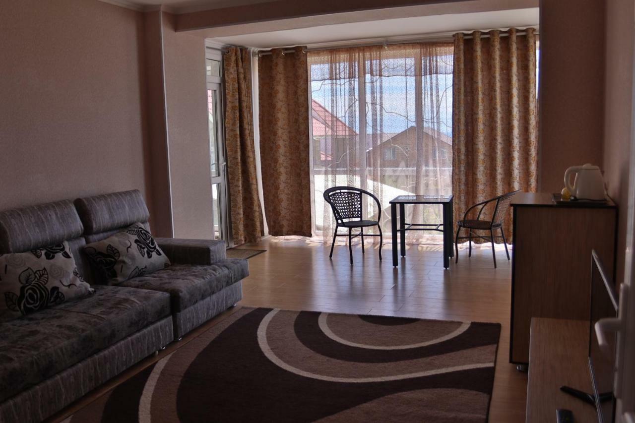 Panorama Hotel Cholponata Buitenkant foto